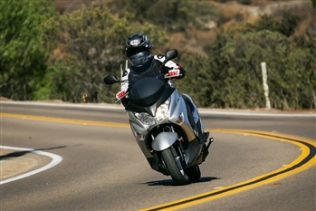 سوزوکی بورگمن ۲۰۰ - 8